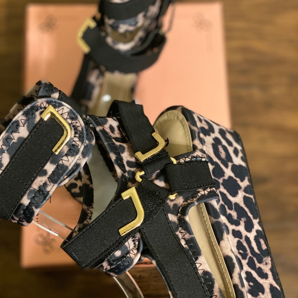 NEW| Leopard Strapped Sandals